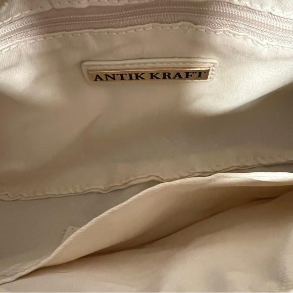 Elegant White Braided Shoulder Bag NWOT - Picture 2 of 5